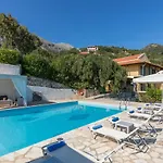 Andonis Nissaki Large With Large Pool ,spectacular View Very Near To The Villa *