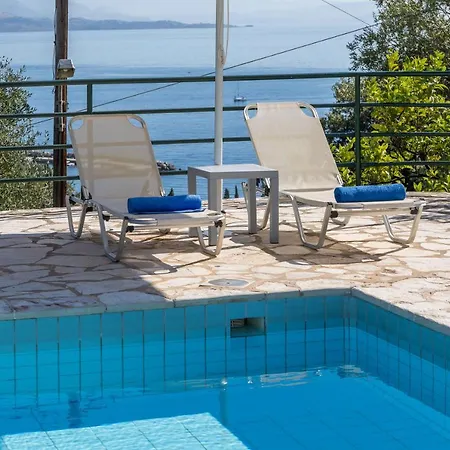 Andonis Nissaki Villa *