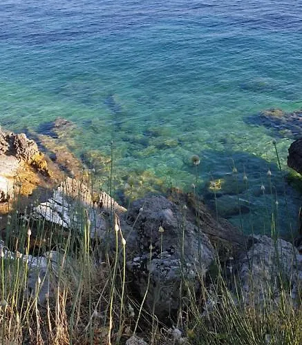 Villa Andonis Nissaki Large With Large Pool ,spectacular View Very Near To The Nisaki (Corfu)