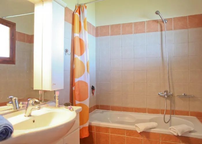 Villa Andonis Nissaki Large With Large Pool ,spectacular View Very Near To The Nisaki (Corfu)