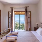 Andonis Nissaki Large With Large Pool ,spectacular View Very Near To The Nisaki (Corfu)